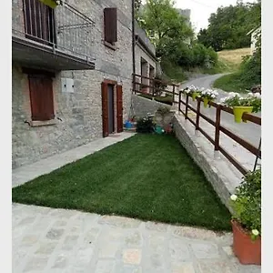 Bed & Breakfast La Divina Pietra, Carnola